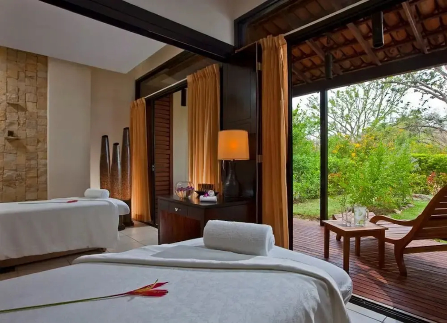 Peek-a-Boo Ocean view Condo at Reserva Conchal