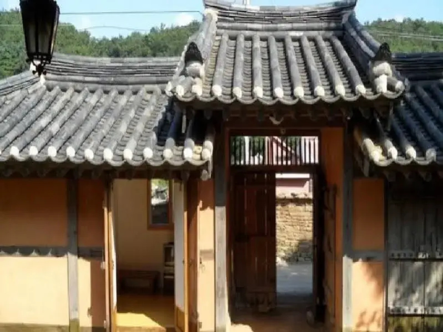 Traditional Noble Choi Old House
