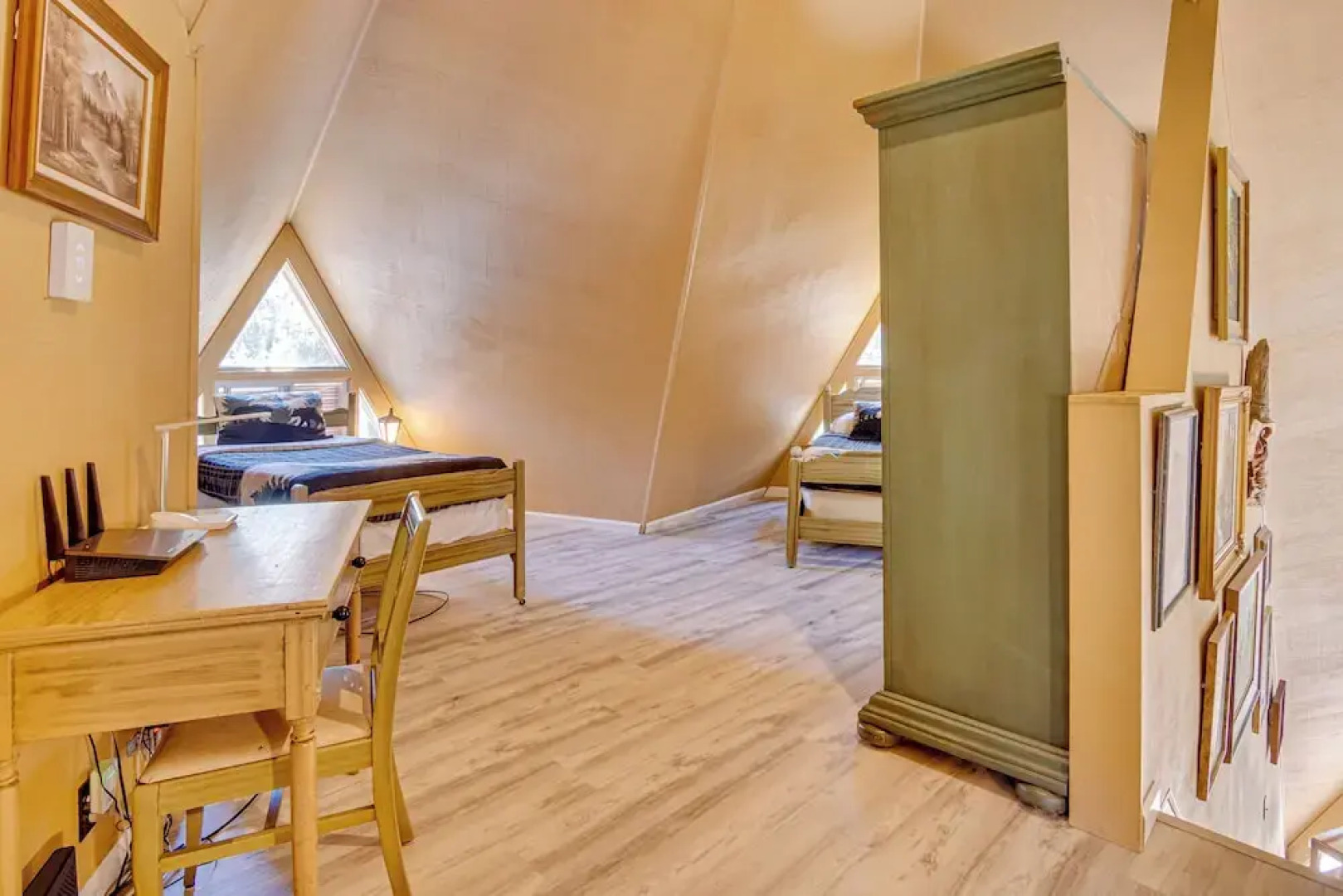 'star House' Unique Home w/ 360 Mountain Views!