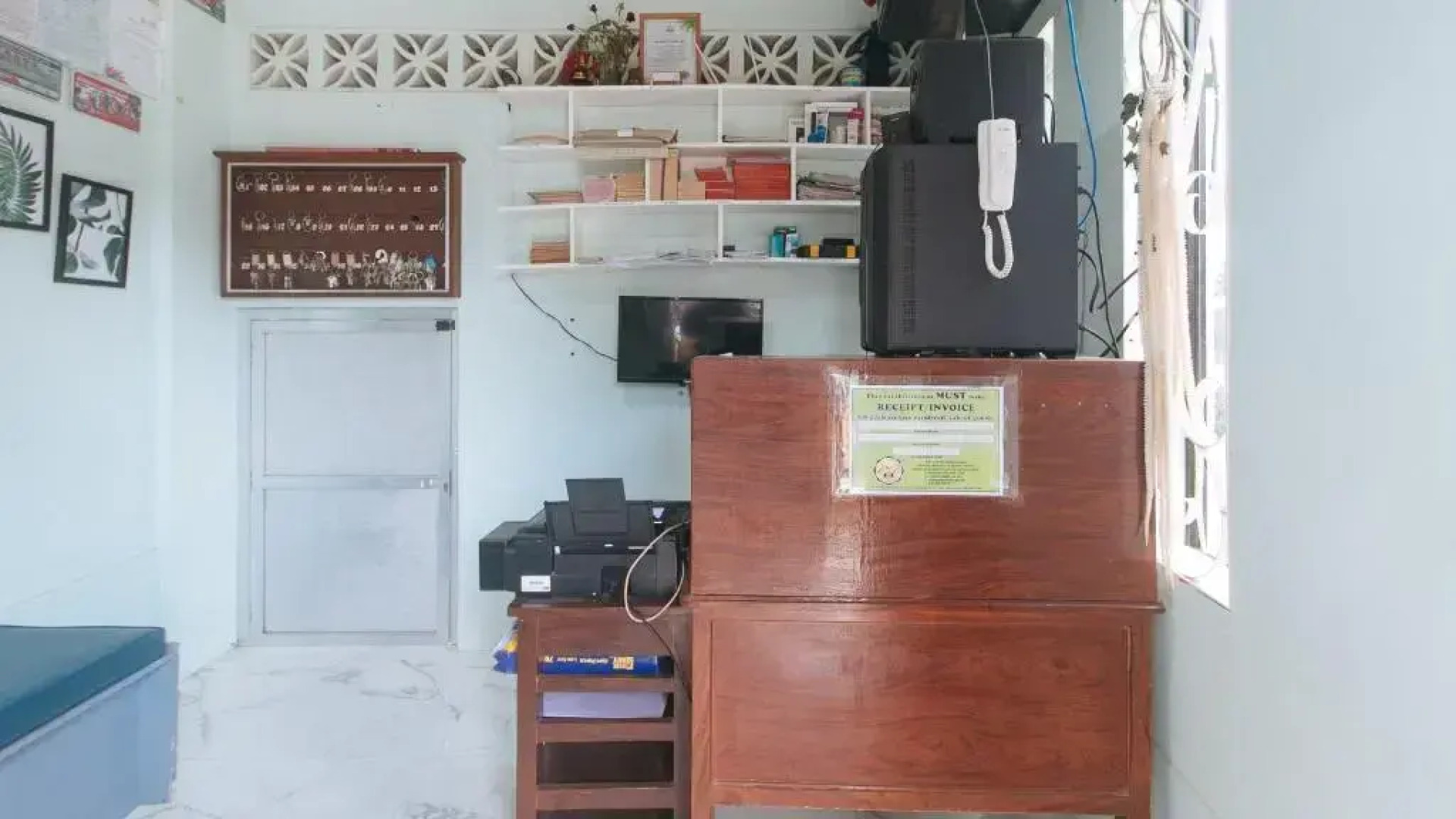 Queens Hometel by Oyo Rooms