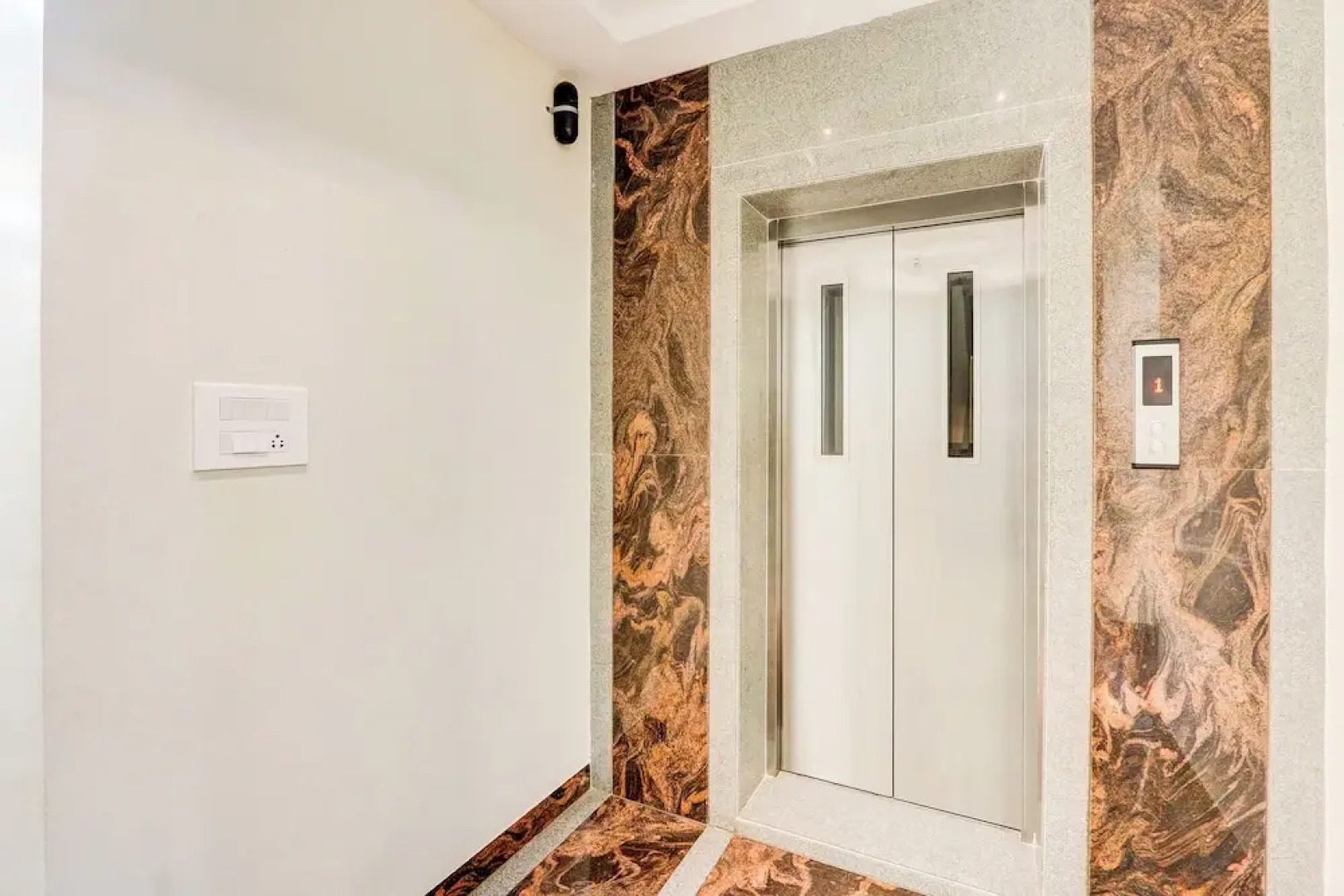 Fabhotel Vishnu Grand