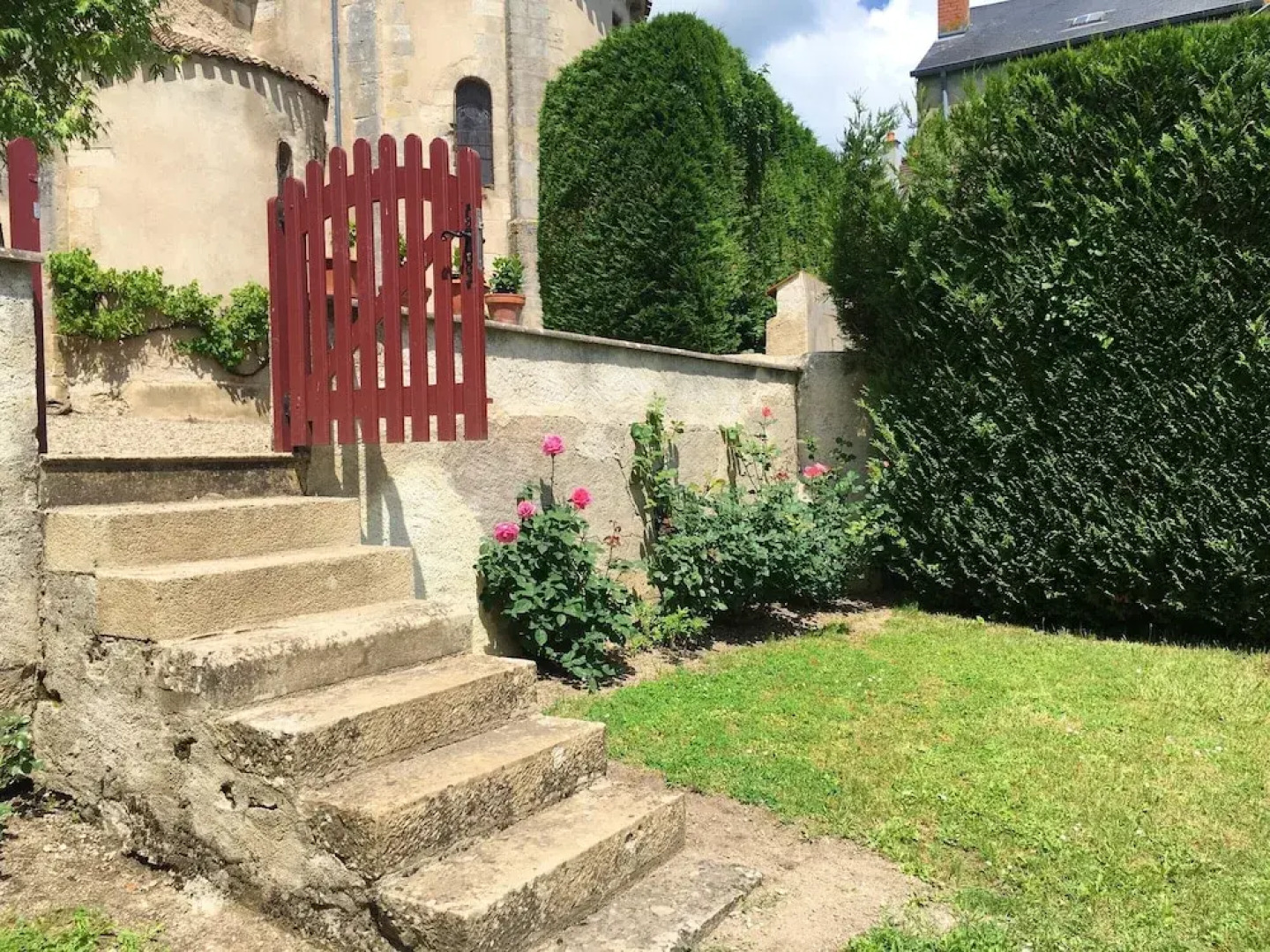 Villa With 4 Bedrooms in Lucenay-lès-aix, With Private Pool, Enclosed