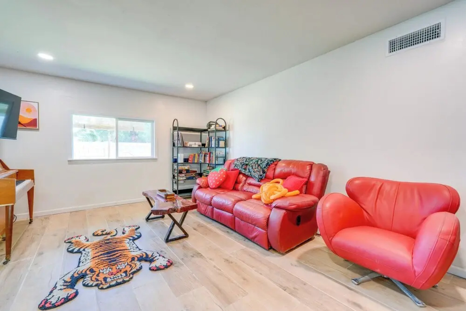 Fire Pit & Games: Family-friendly Retreat in Mesa!