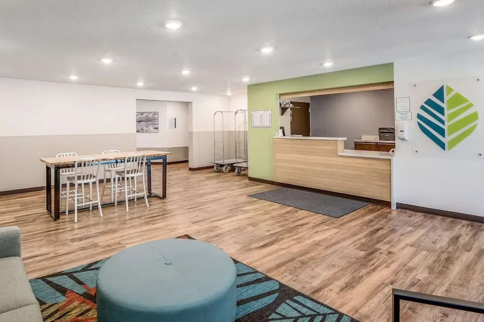 Woodspring Suites  West Des Moines