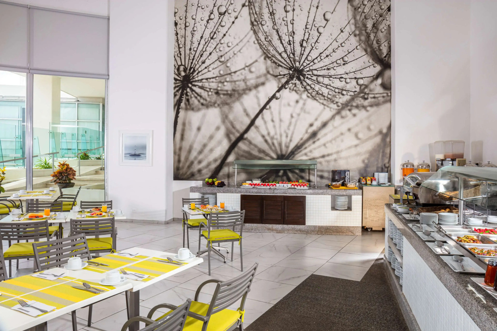 Krystal Urban Cancun & Beach Club