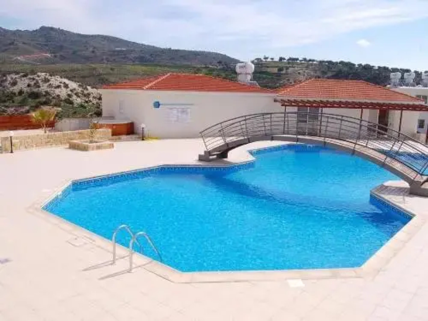 Peyia Valley Apartment