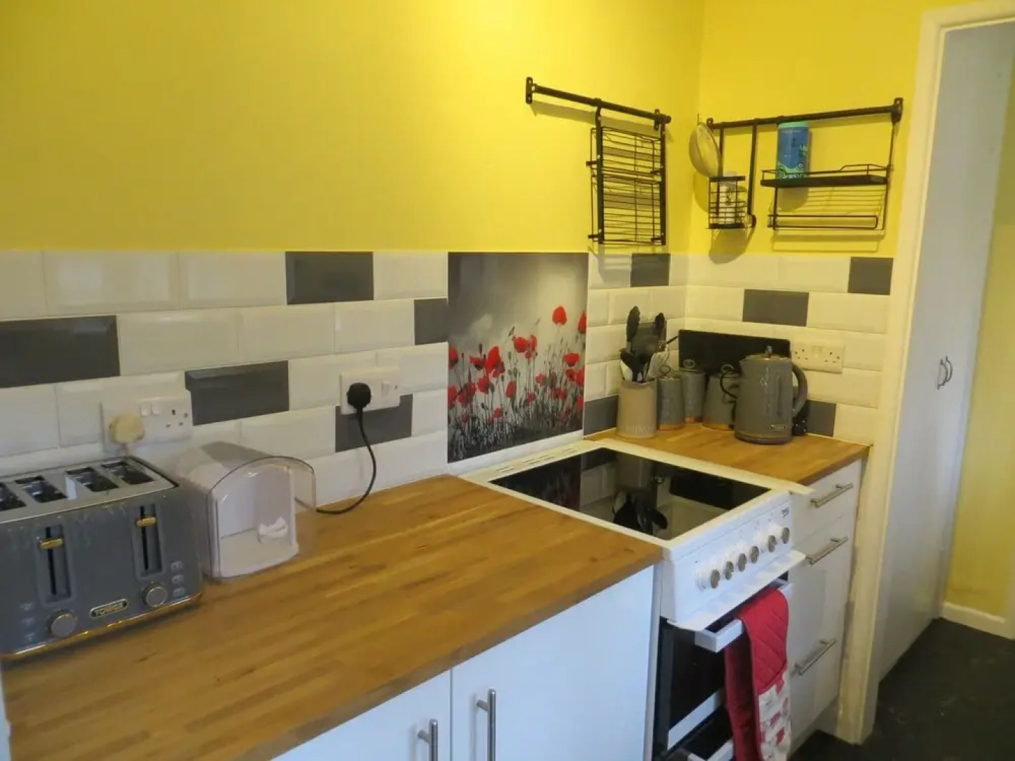 Poppy & Will's.....quiet, Cosy Cottage