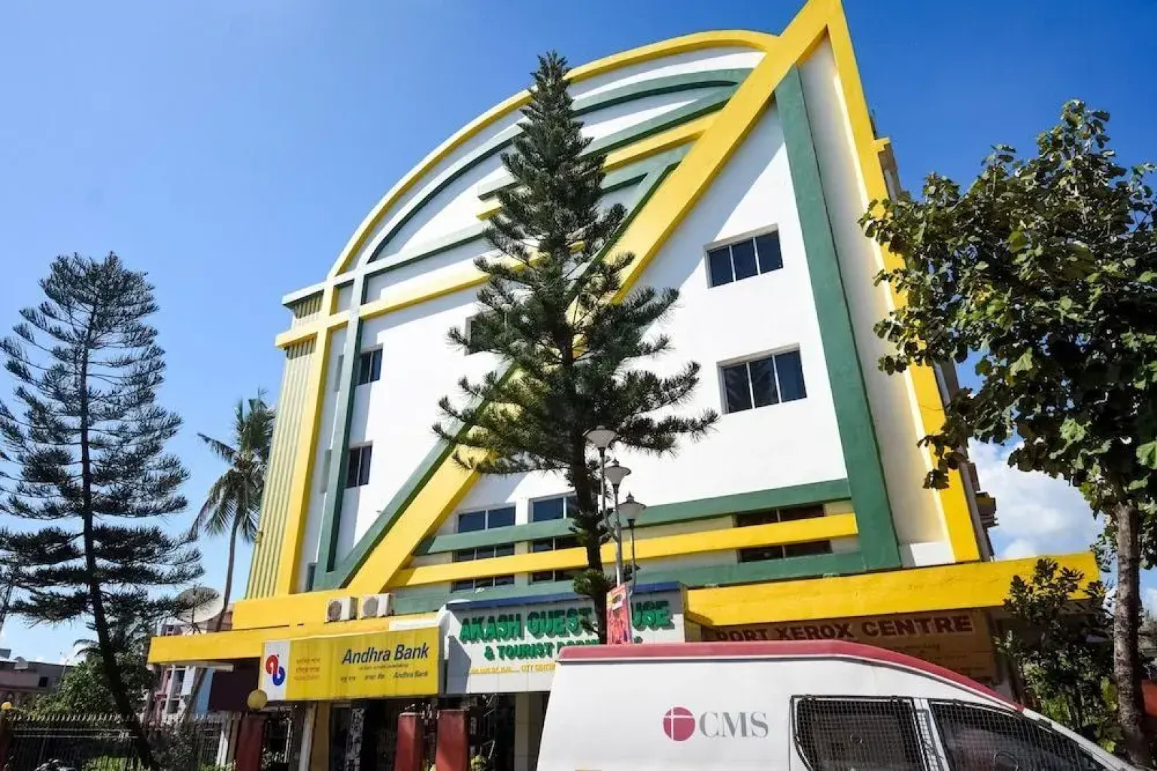 Akash Guest House by OYO Rooms