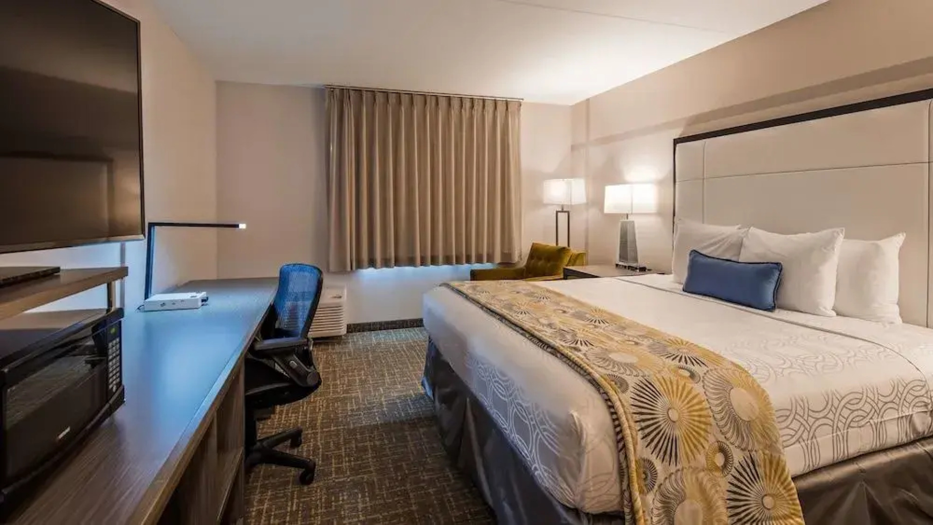 B/W Plus Columbia River Hotel & Conference Ctr