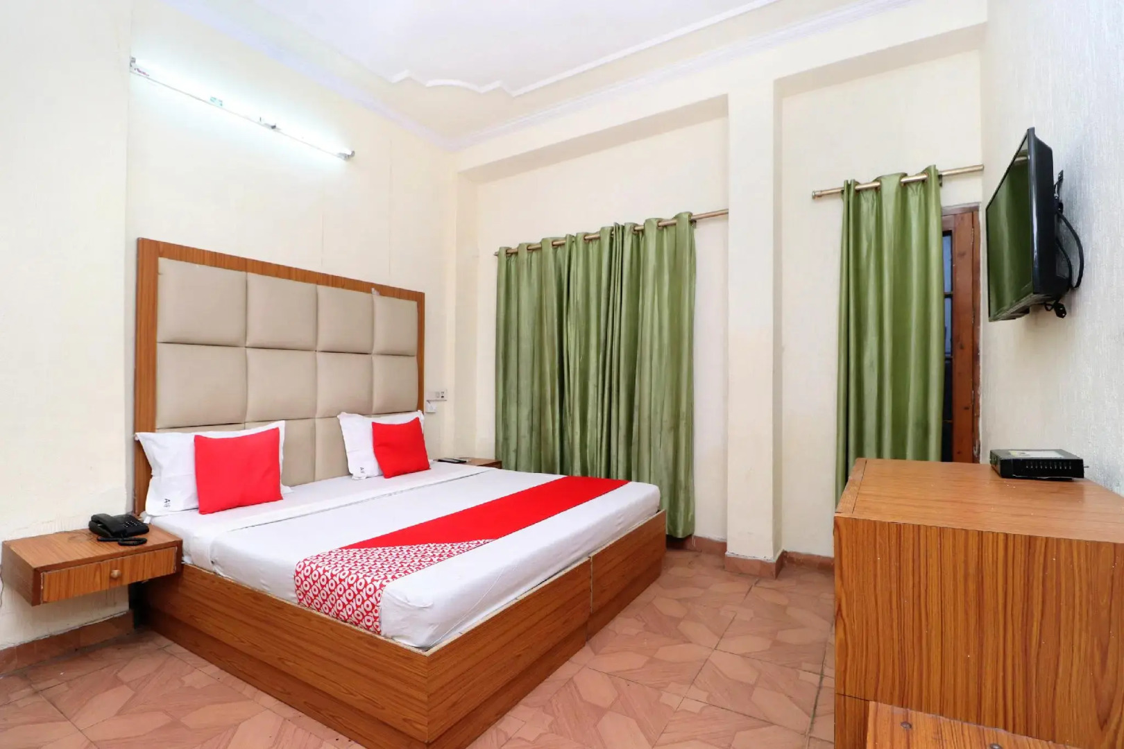 OYO 22255 Abhi International