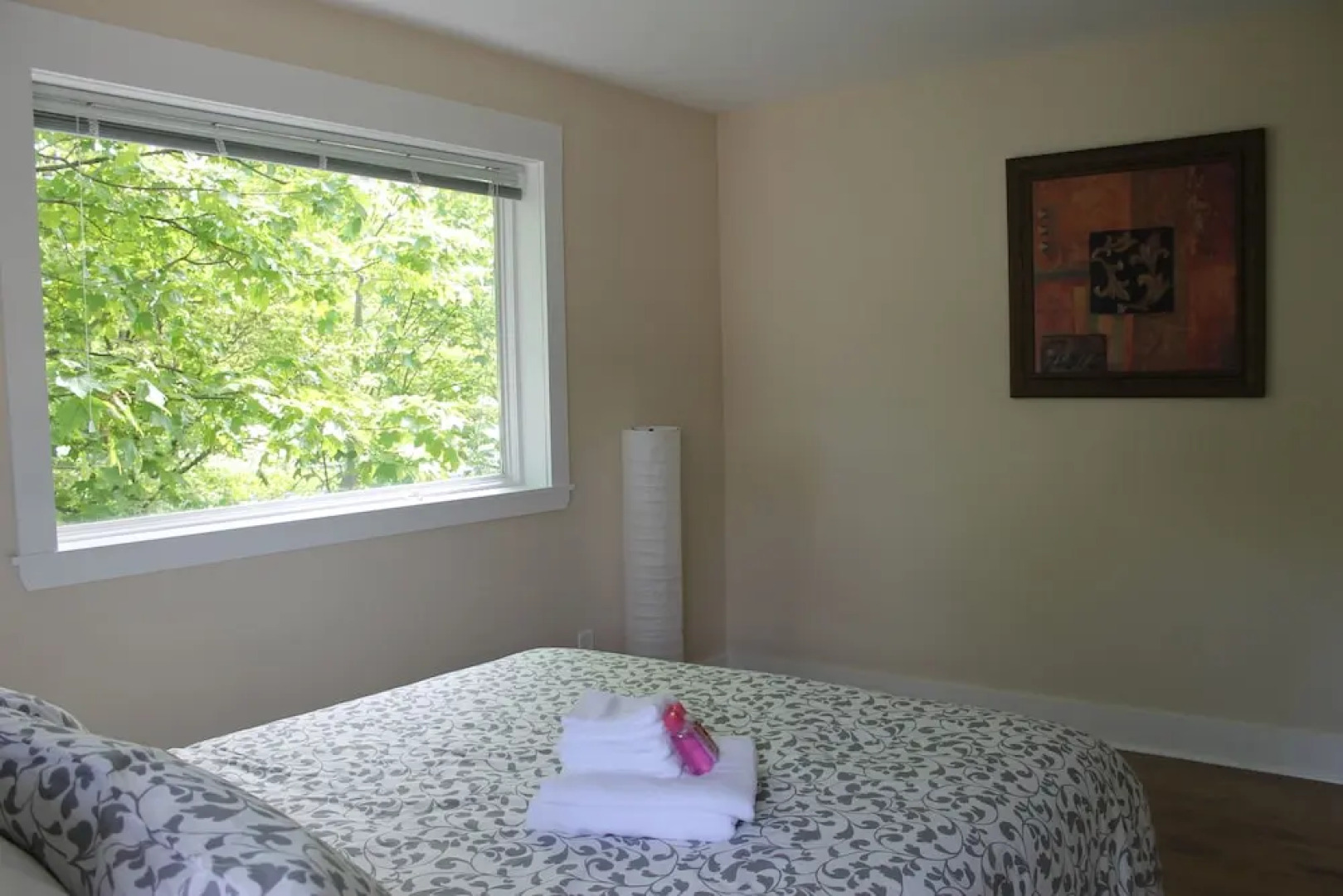 WOW Luxury Suites - Halifax Downtown