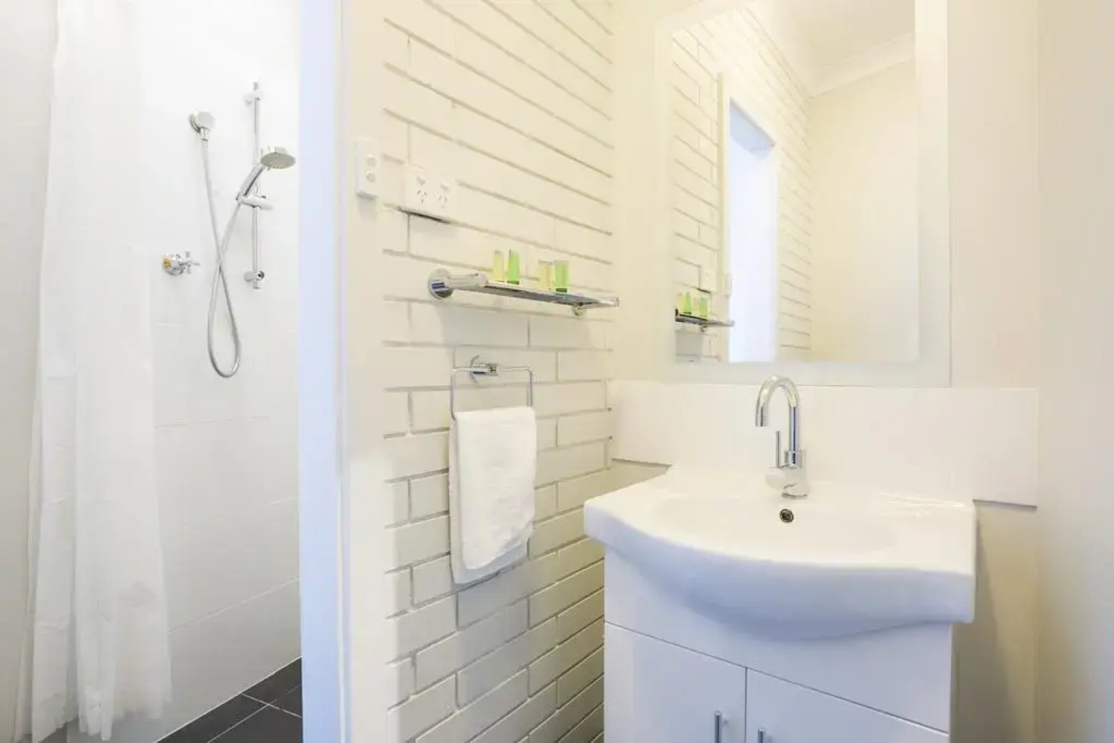 Nightcap at Playford Tavern