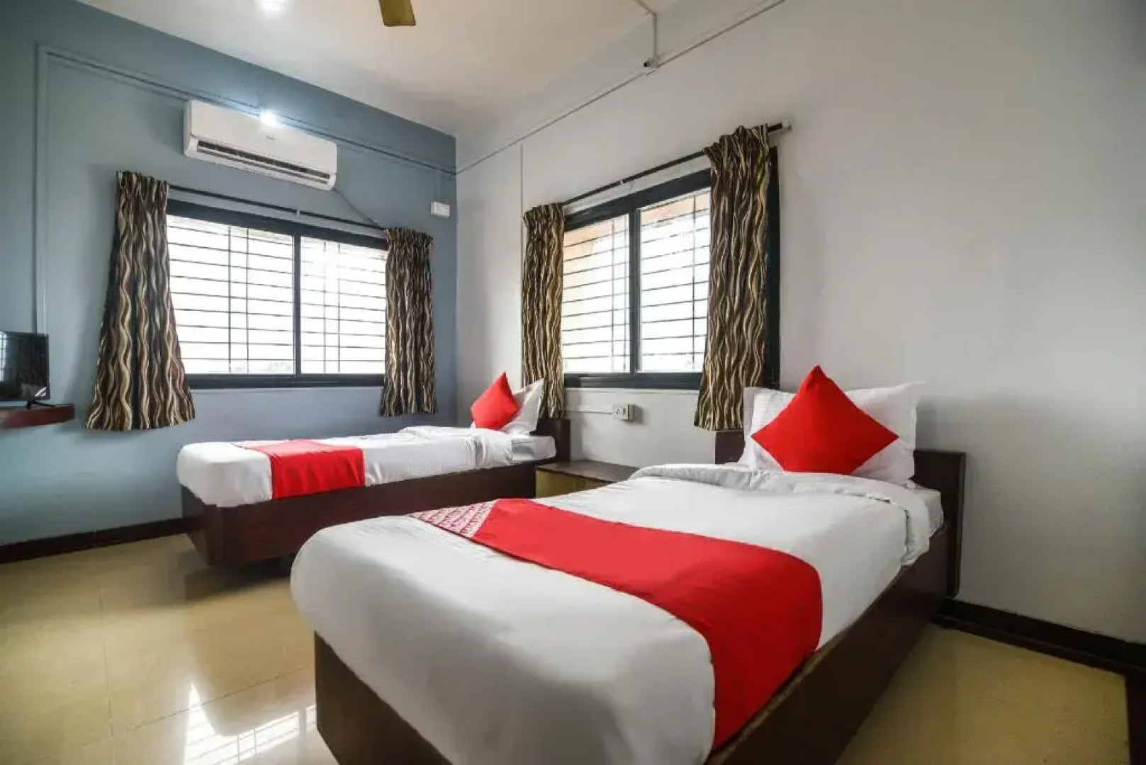 Hotel Shree Gurunanak Lodge by OYO Rooms