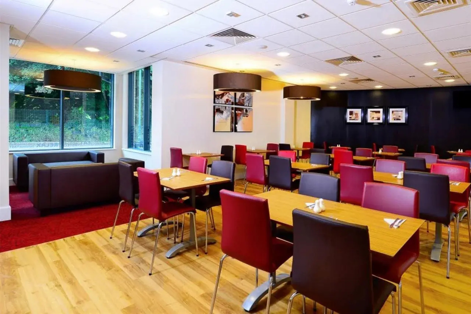 Travelodge Derby Cricket Ground