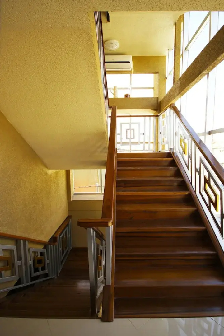 Luxury Hotel & Apts