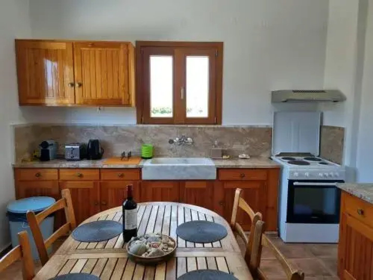 All Season Lovely Seafront Cottage