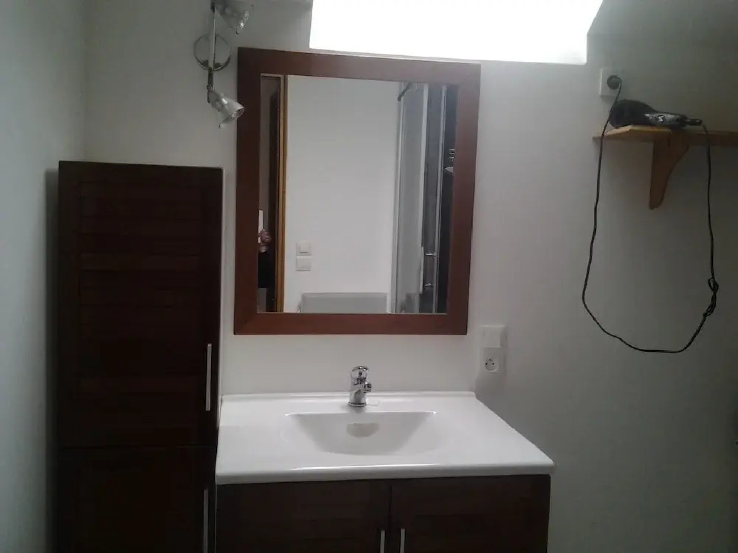 House With 2 Rooms in Le Vast, With and Enclosed Garden - 10 km From t