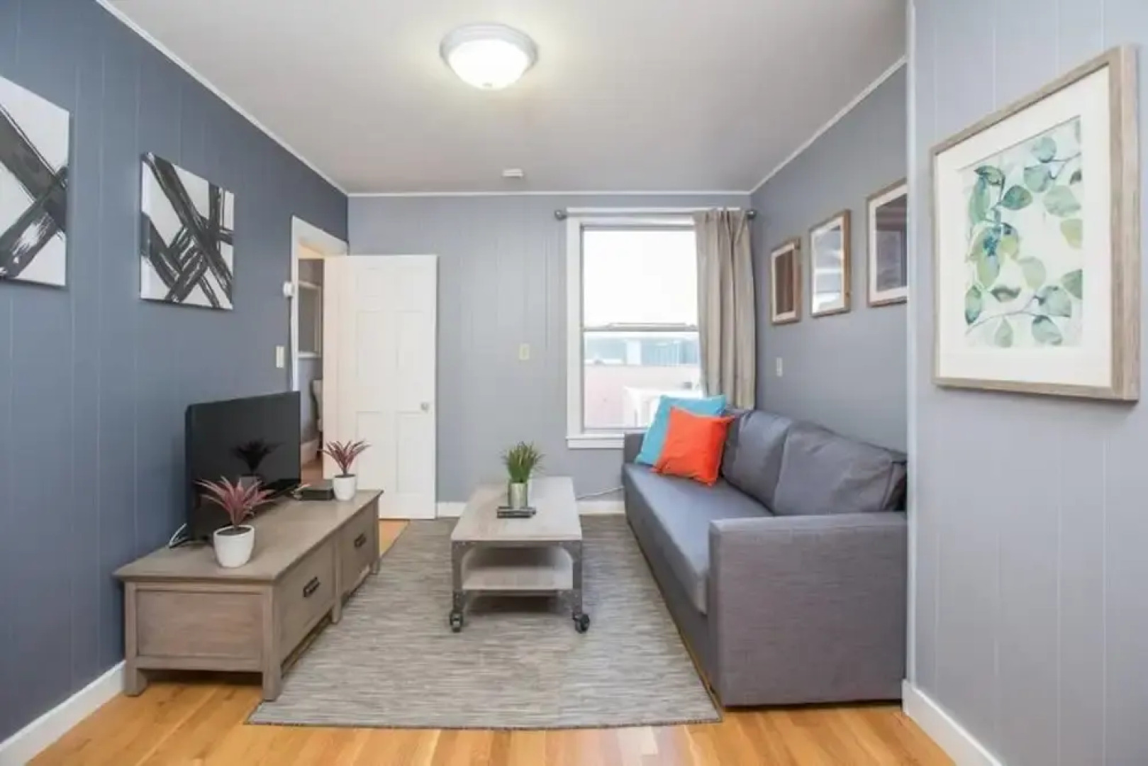 Charming 2BR in the Heart of Little Italy