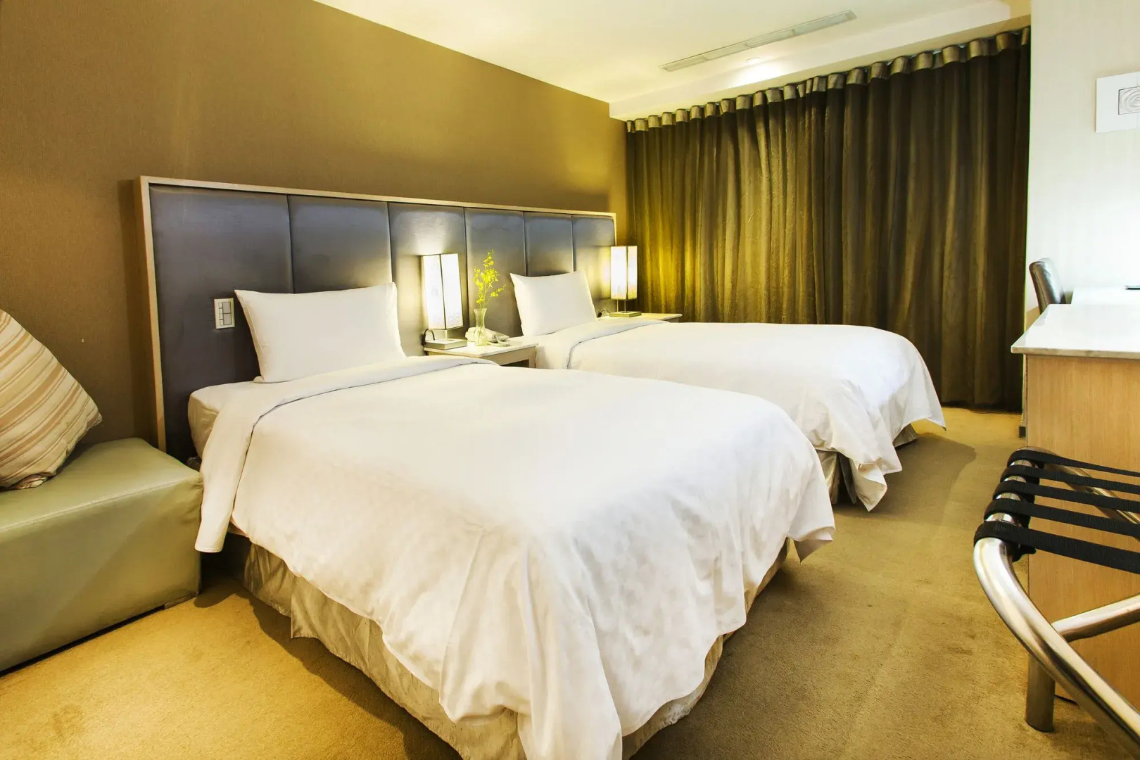 Sunrise Business Hotel – Taipei Main Station