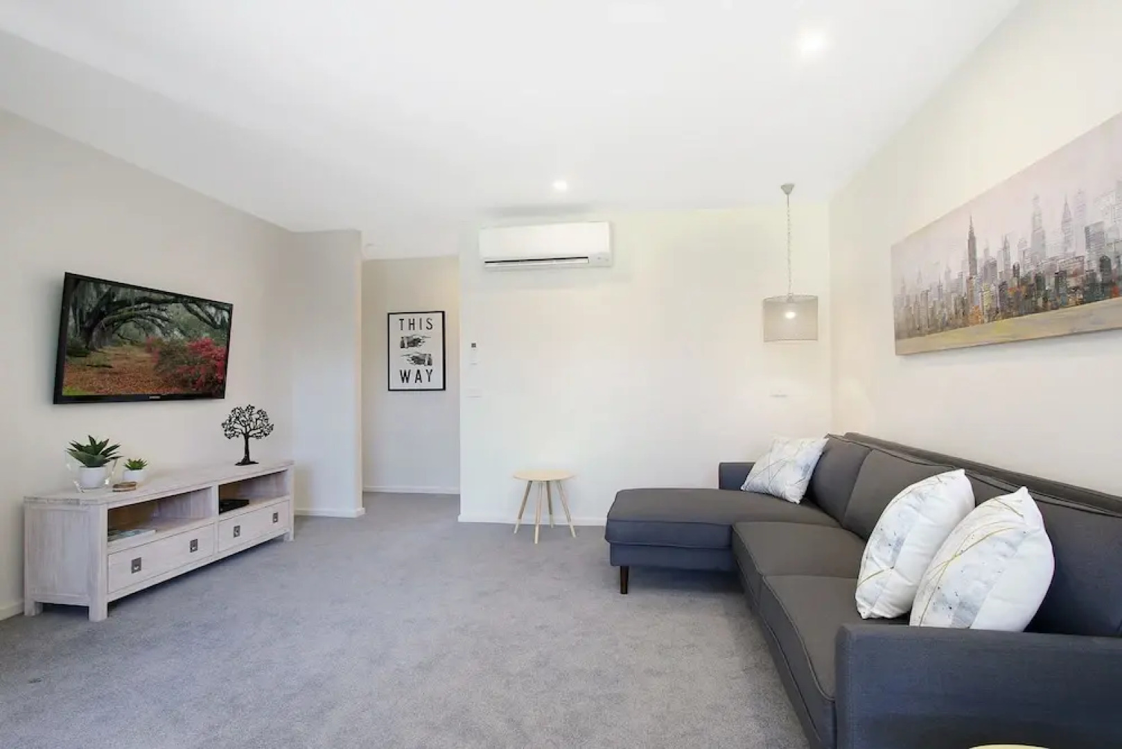 18 on Rayner - swish apartment Myrtleford