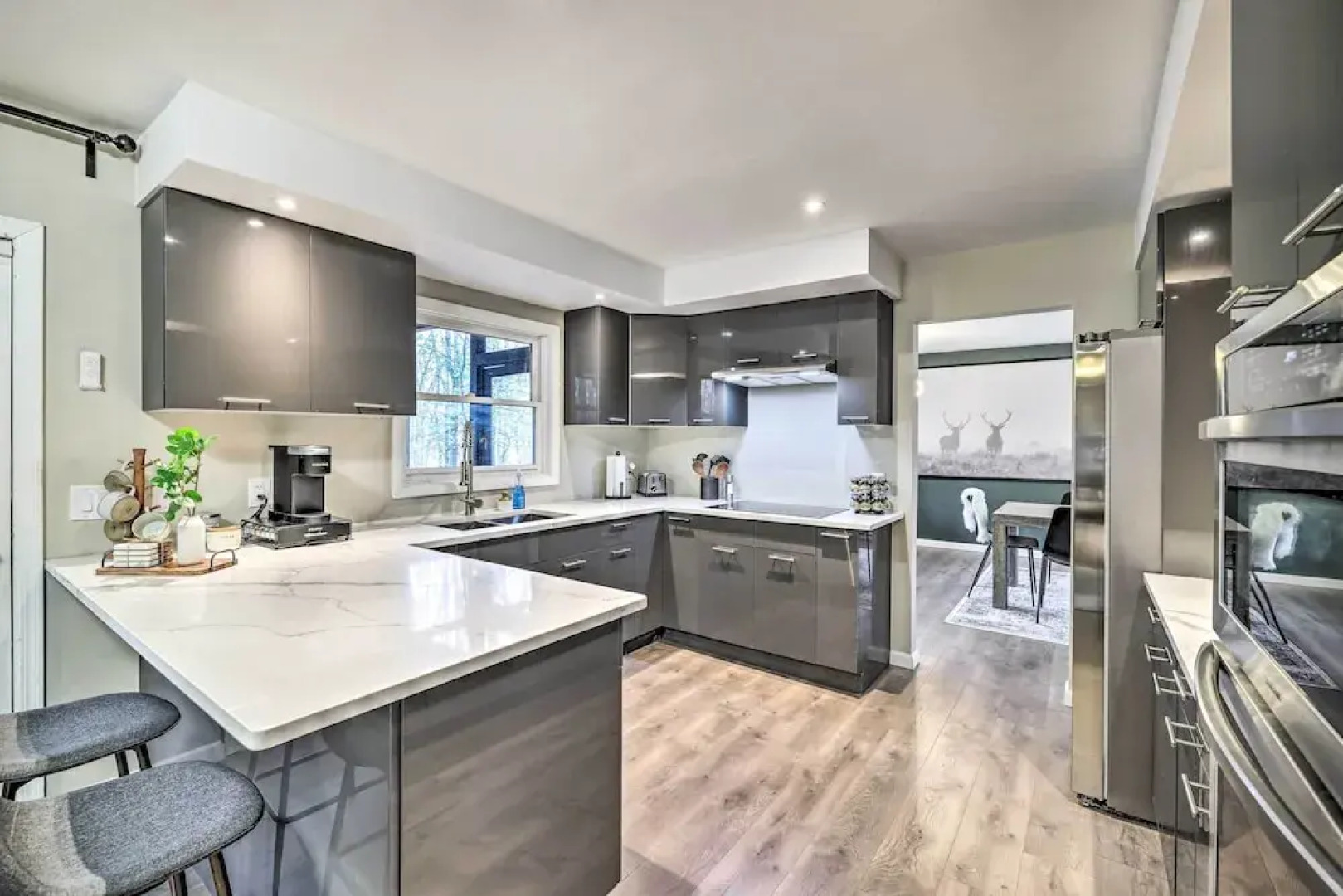 Hot Tub, Game Room & Fire Pit: Poconos Retreat