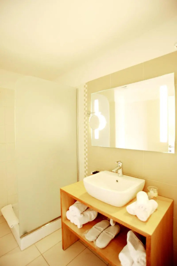 Sikyon Coast Hotel & Resort