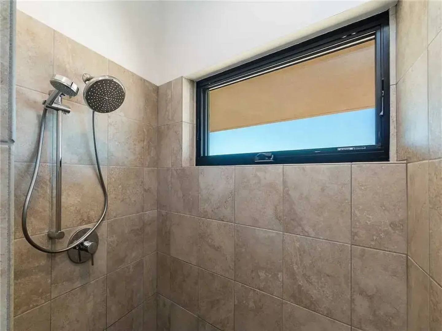 Casa de los Suenos, 2 Bedrooms, Sleeps 4, Fireplaces, Hdtv, Wifi