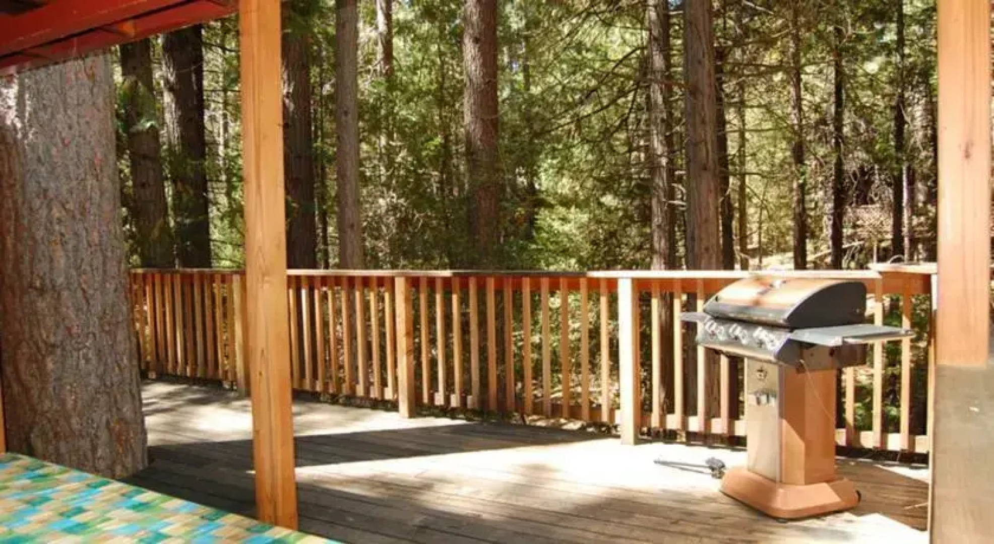 RedAwning Cabin #92 Weiss Hideaway