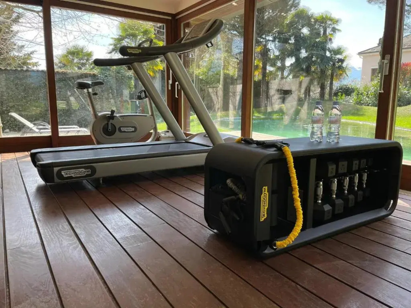 Montreux Rotana Garden House with Private Pool - Swiss Hotel Apartments