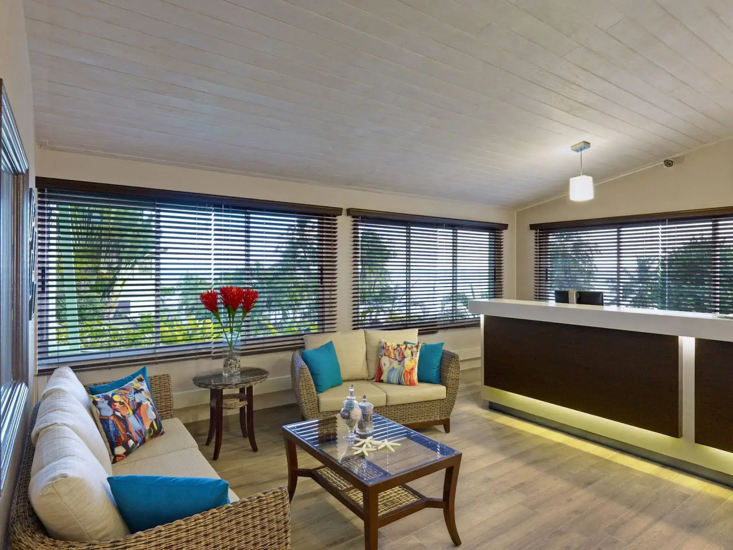 Coconut Court Beach Hotel