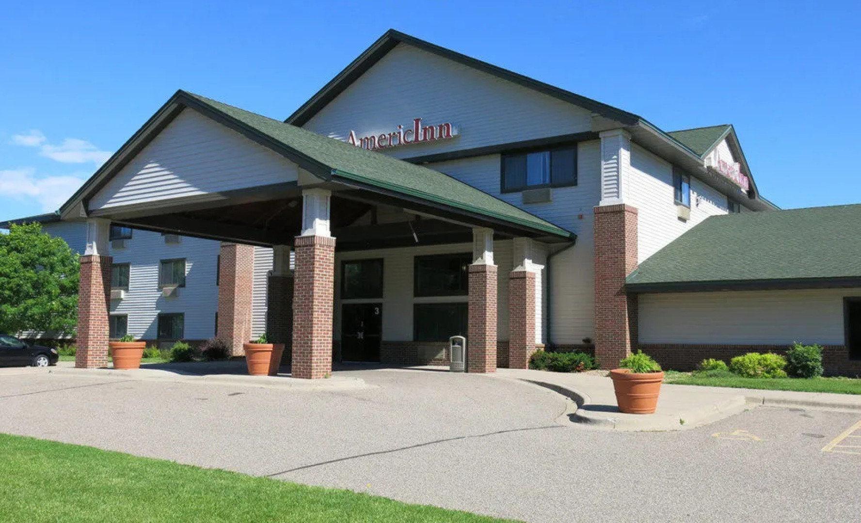 AmericInn Hotel & Suites Mounds View