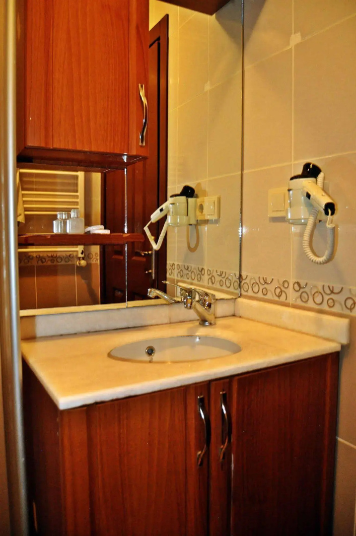 Serenity Hotel