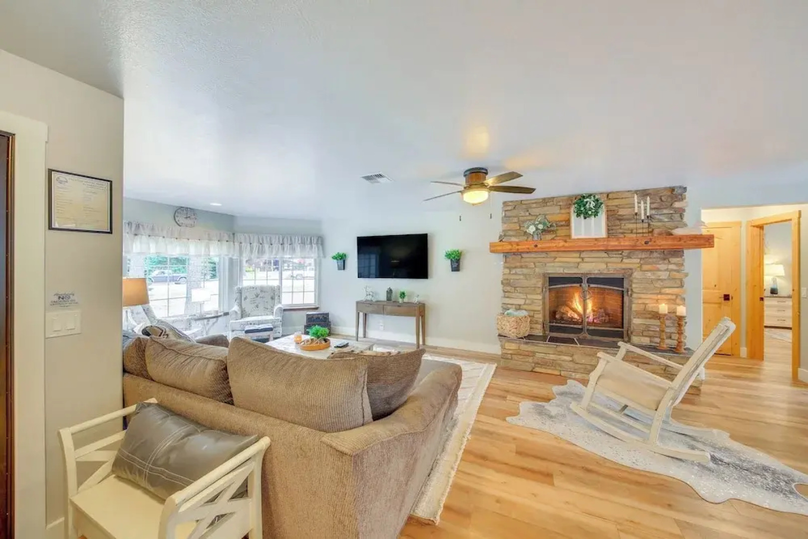 Charming Idaho Home w/ Hot Tub, Near Beaches!