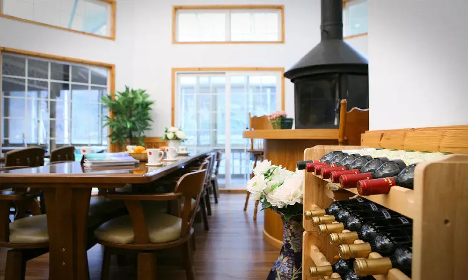 Spring Summer Fall Winter Pension