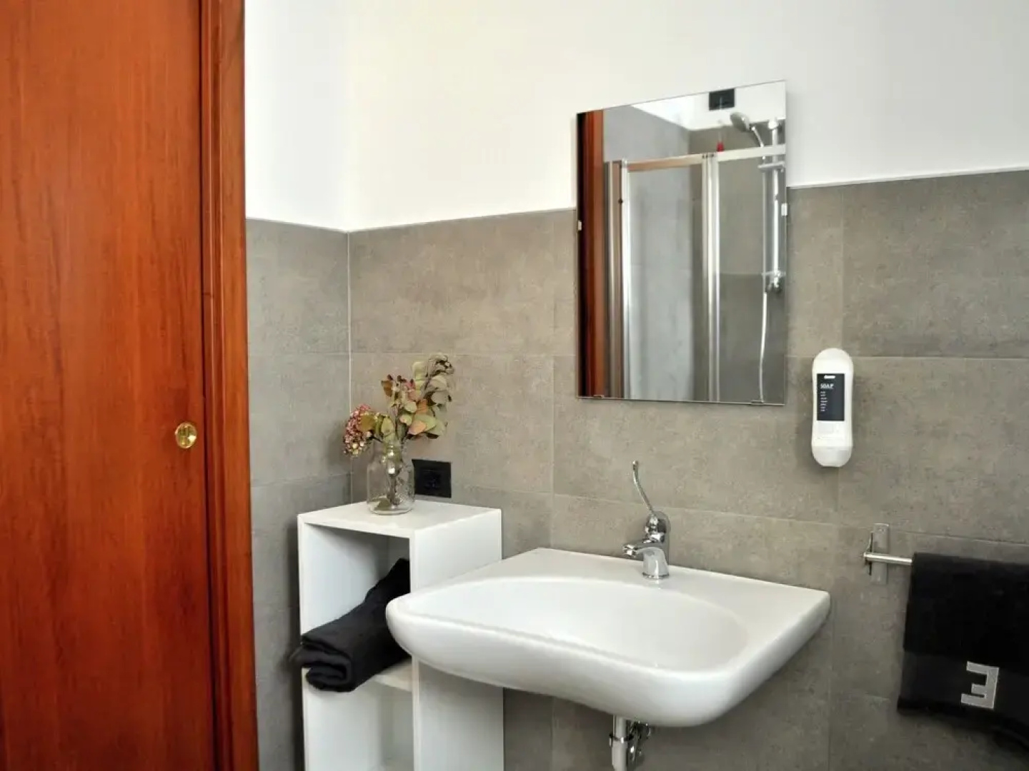 Deluxe Apartment in S. Maria Della Versa With Pool