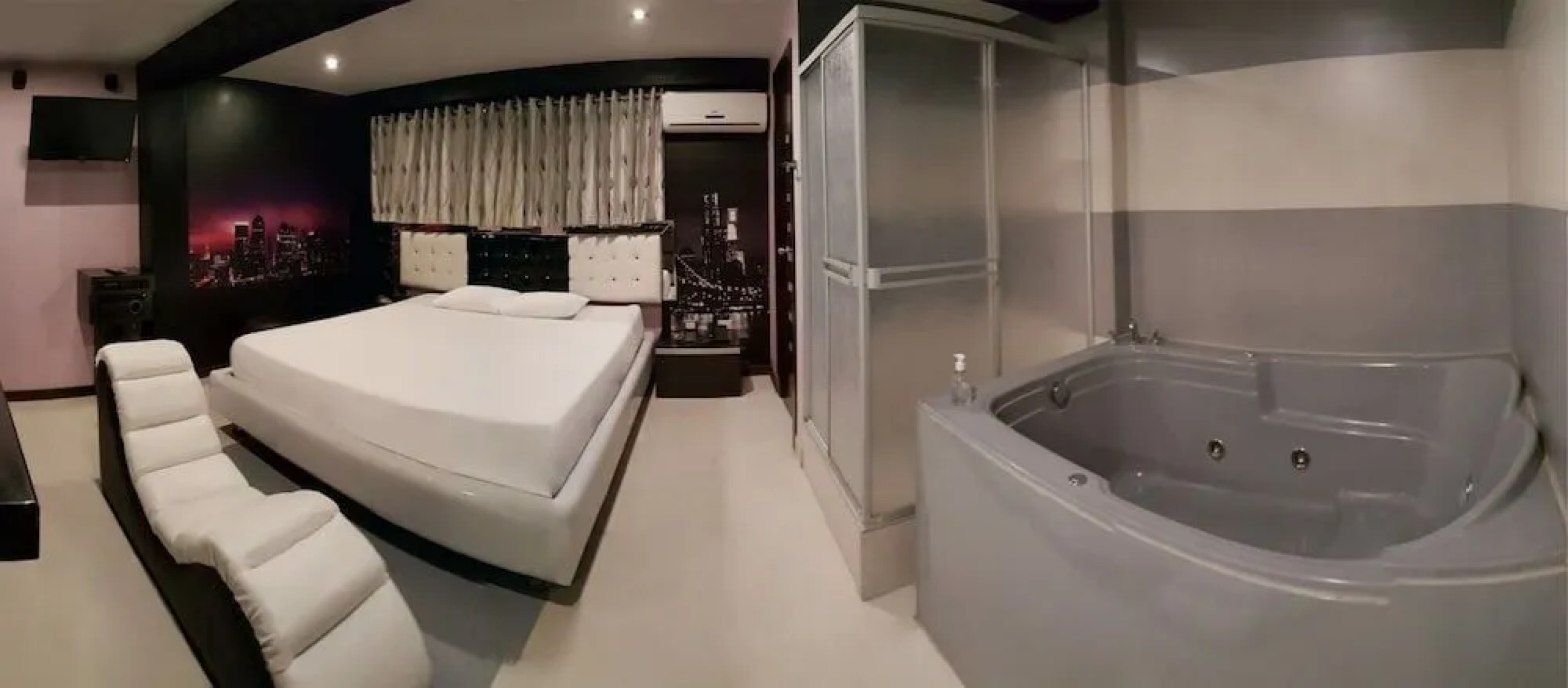 Qollana Business Hotel