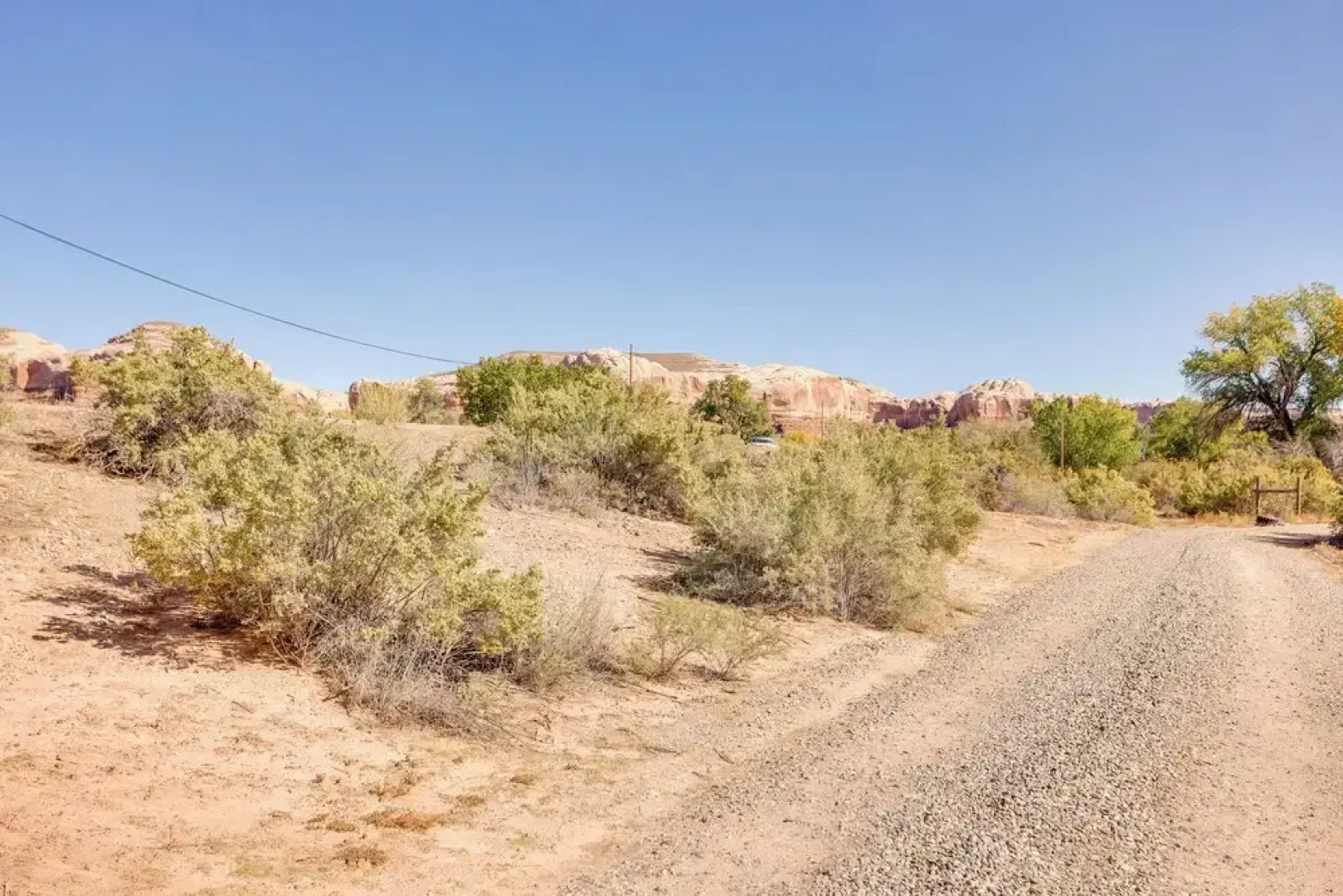Stunning Views: Quiet Bluff Home Near Hiking!