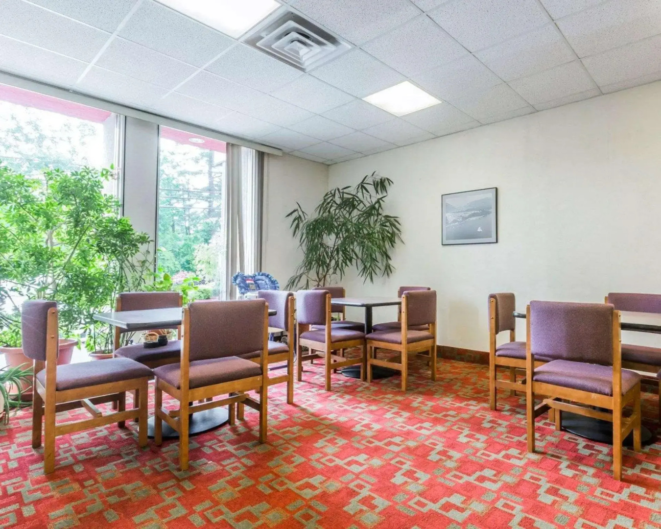 Econo Lodge Near Stewart International Airport