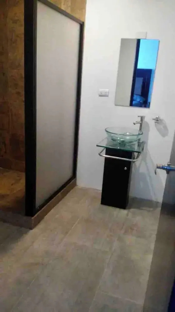 10 Large suite for 4 people