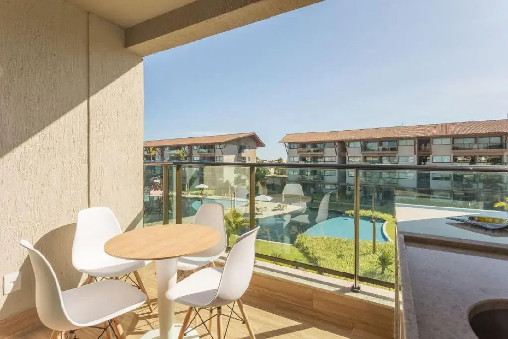 LUXO E CONFORTO EM MURO ALTO LA FLEUR POLINéSIA