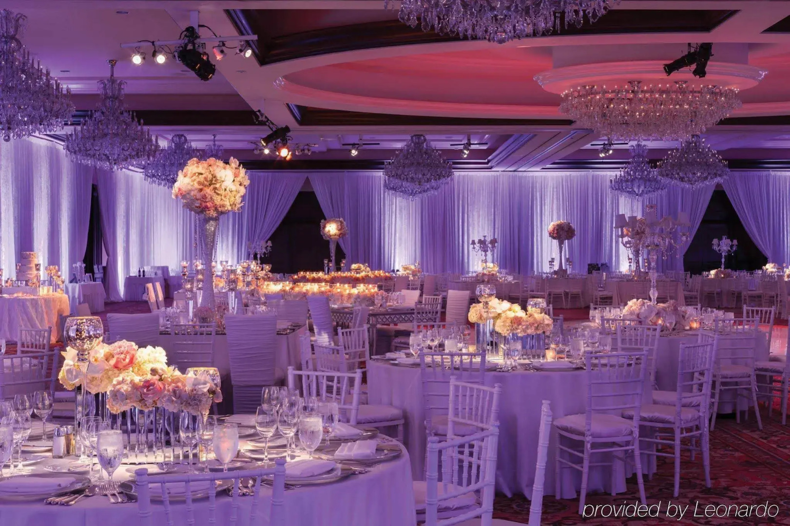 Отель Four Seasons at Westlake Village