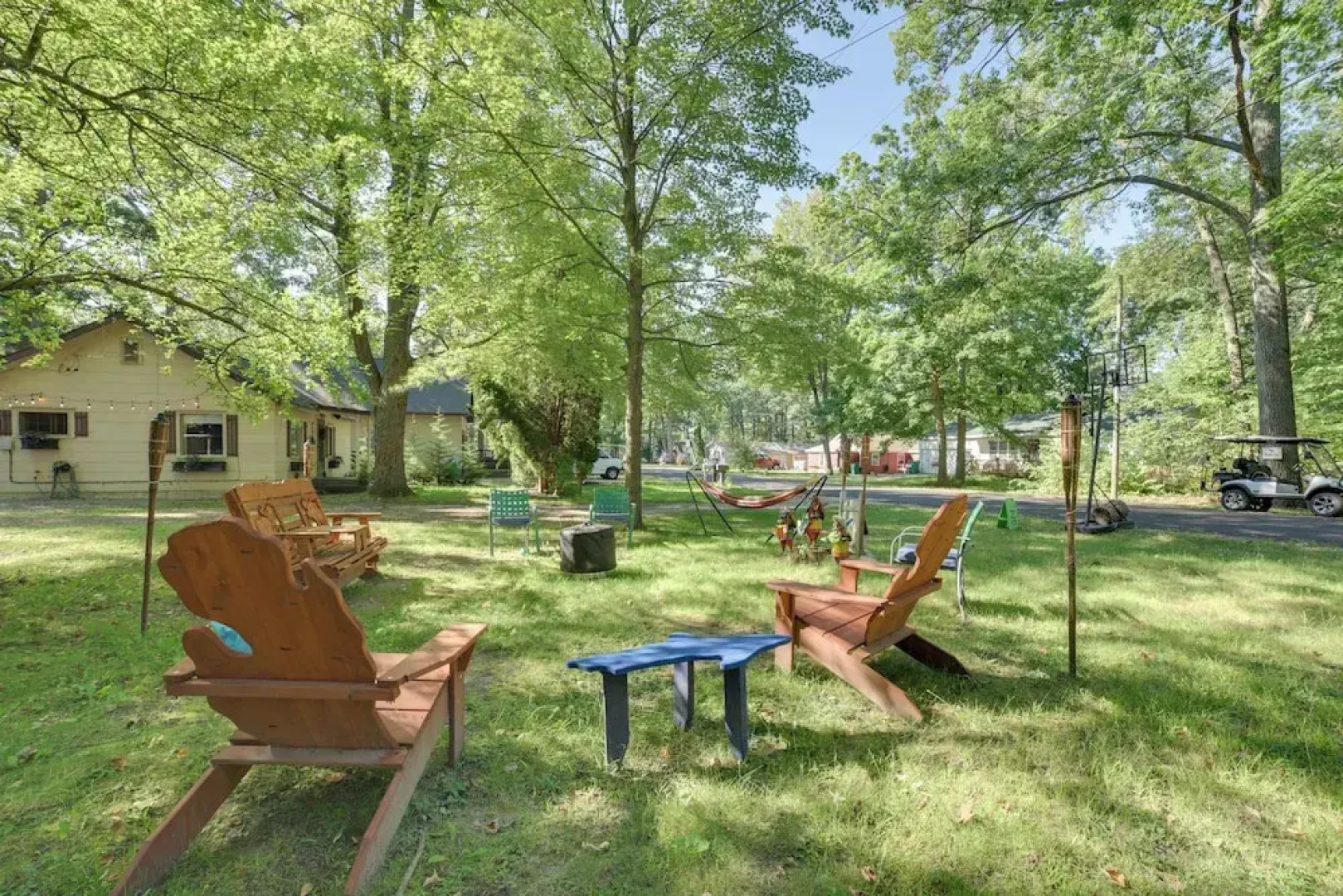 Family-friendly Cabin: Walk to Lake Access!