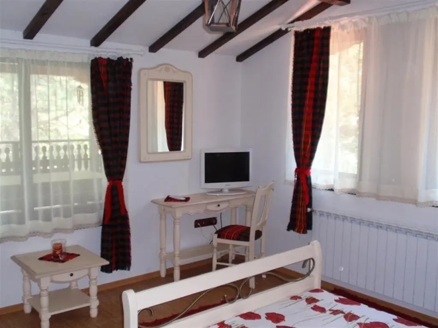 Family Hotel Emaly 2