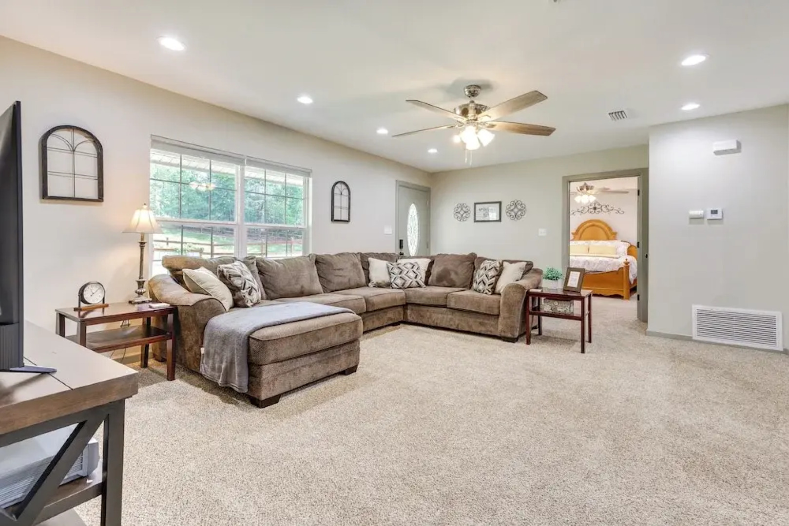 Rural Retreat w/ Covered Porch Near Jackson