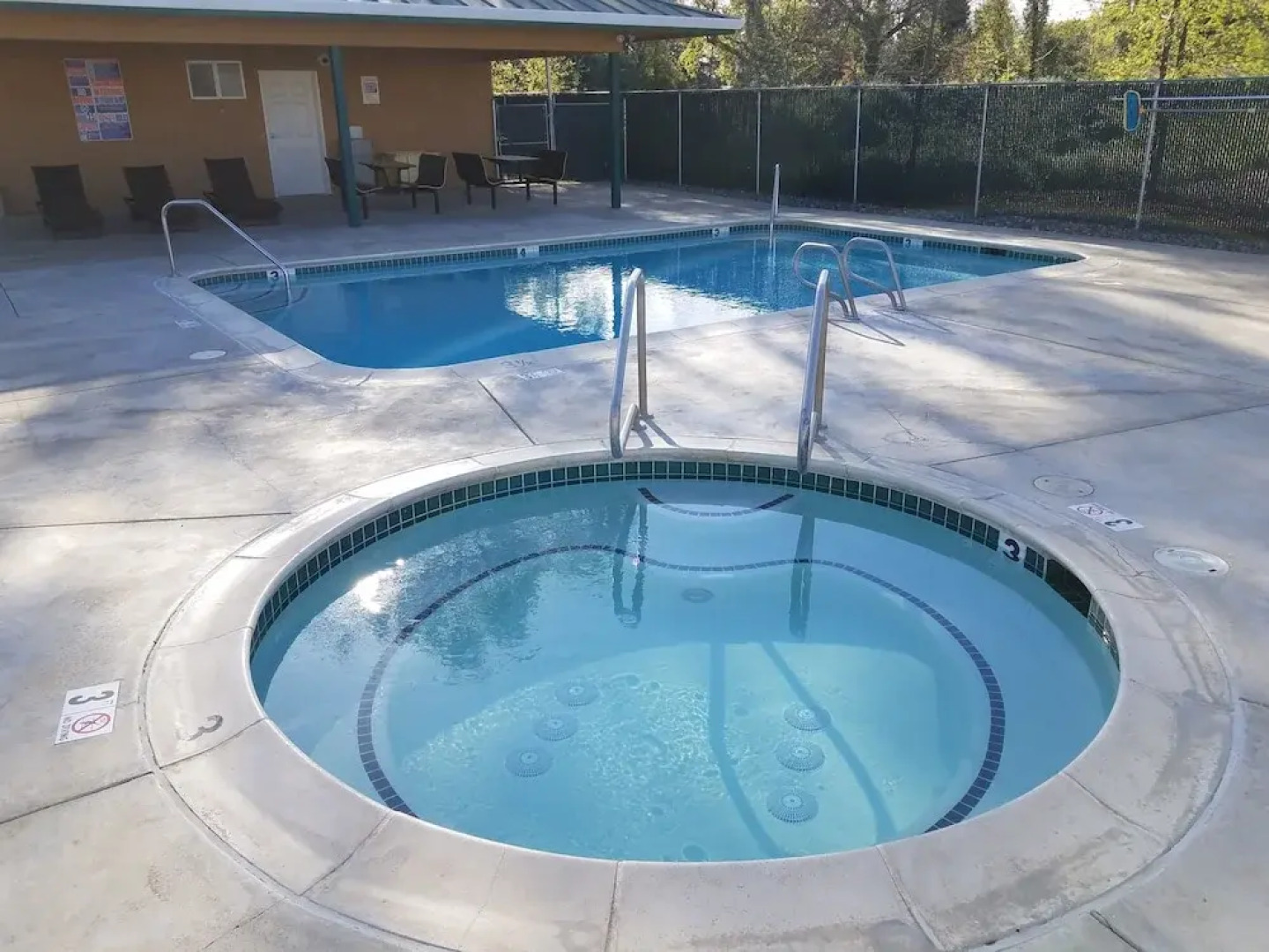 Gridley Inn & RV Park