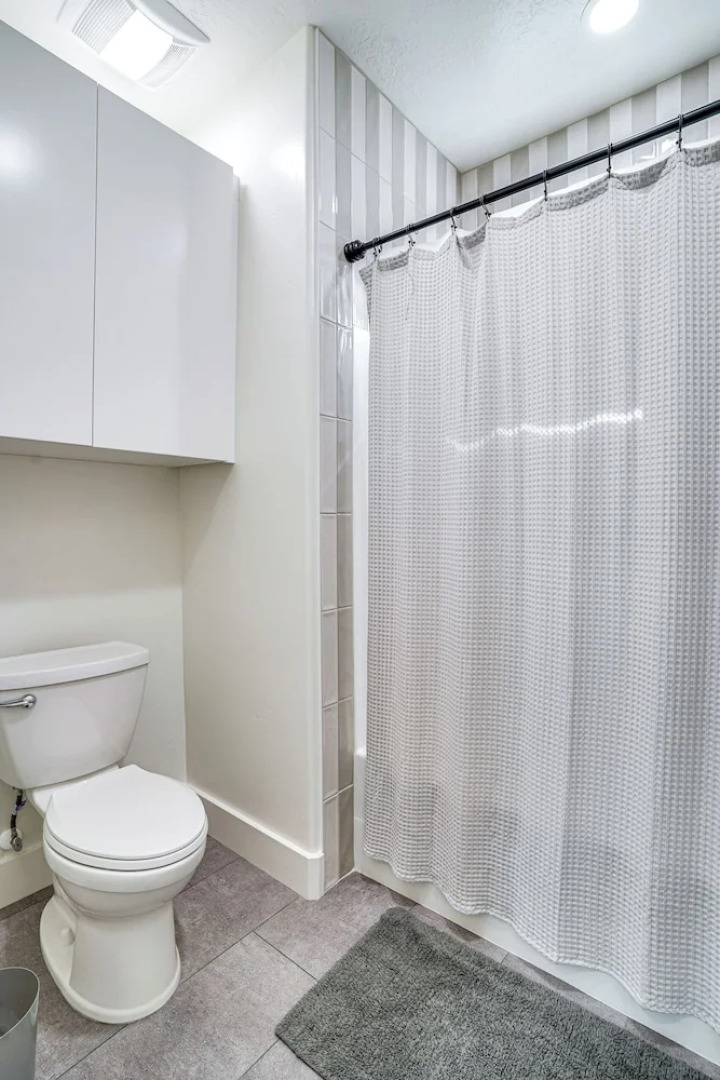 Sleek Vineyard Condo w/ Access to Community Pools