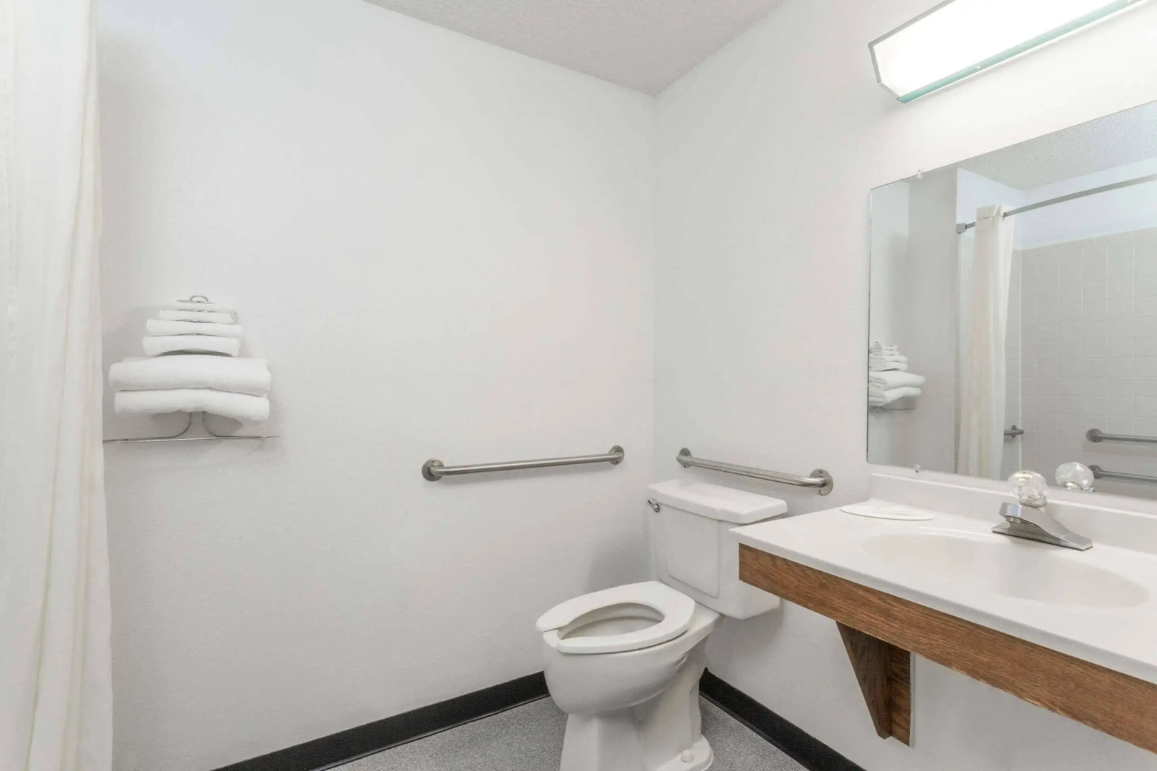 Red Roof Inn Queensbury