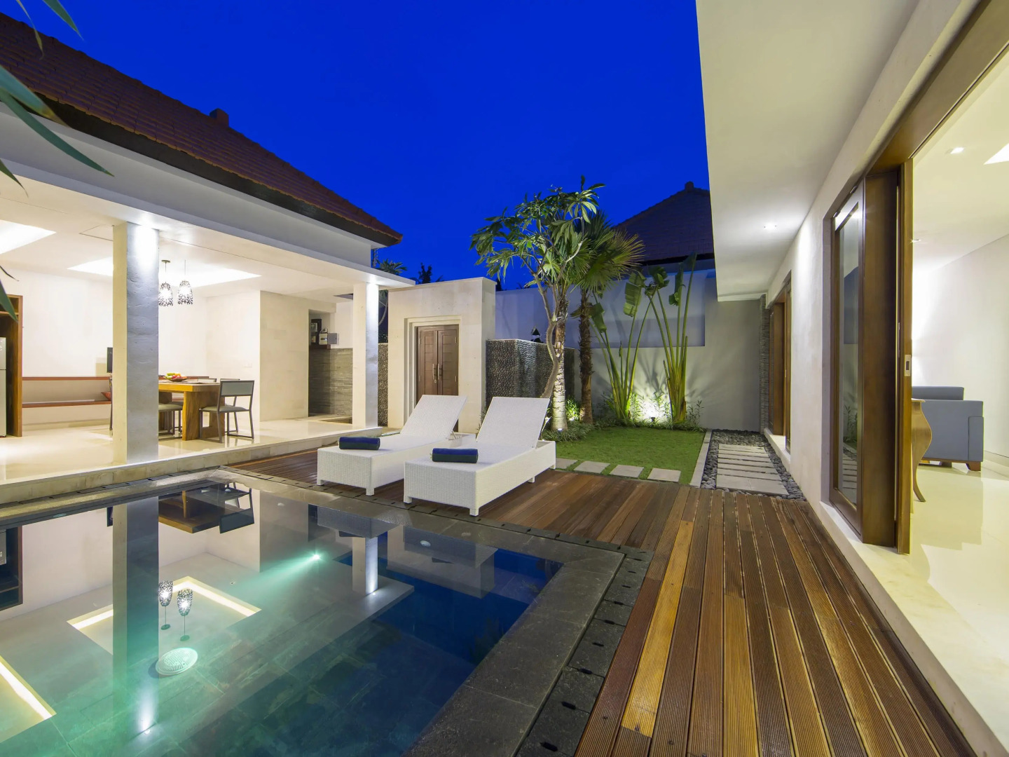 Odika Lovina House and Villa