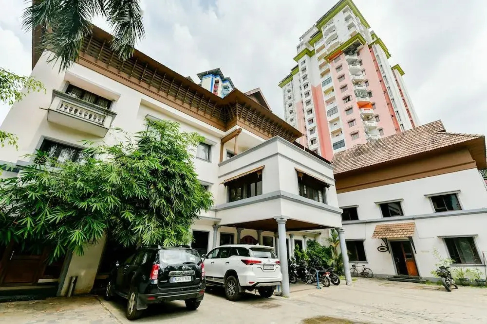 OYO 23587 M-star Heritage Hotel P Ltd