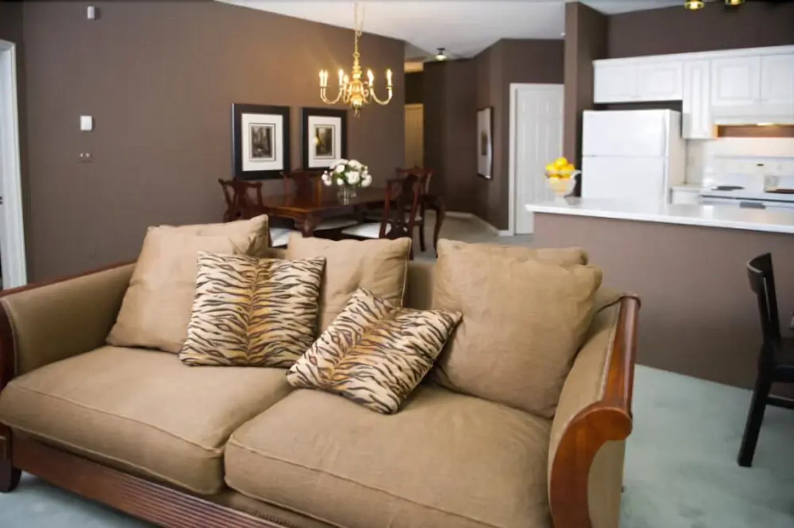 Executive Suites by Roseman - Pavilions of Eau Claire